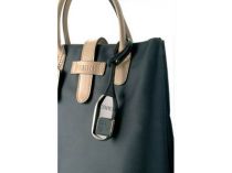 Набор Ferre (Джанфранко Ферре): дамская сумка из высококачественного материала с кожаными ручками и дизайнерскими электронными часами купить